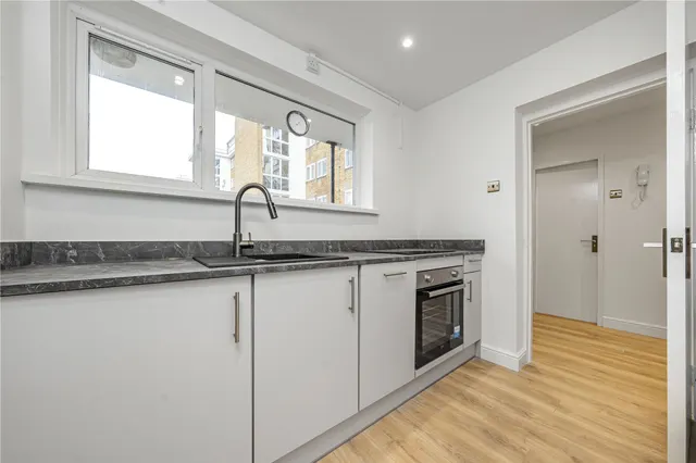 Cortis Road, Putney, photo 3