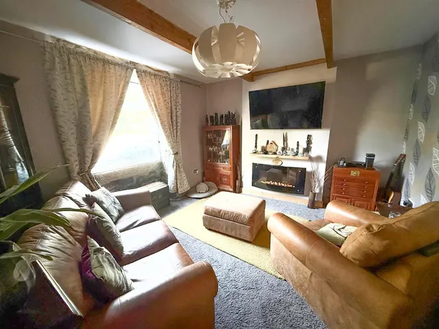 Photo 3 — Cross Roads, Keighley, BD22 9BG