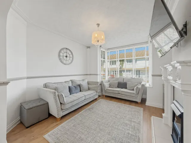 Photo 3 — Grove Estate, Pontnewynydd, Pontypool, NP4 6SQ