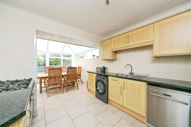 Bryn Maelgwyn Lane, Llanrhos, LL30, photo 3