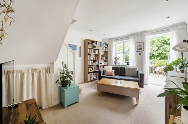 Old Barn View, Godalming, GU7, photo 2