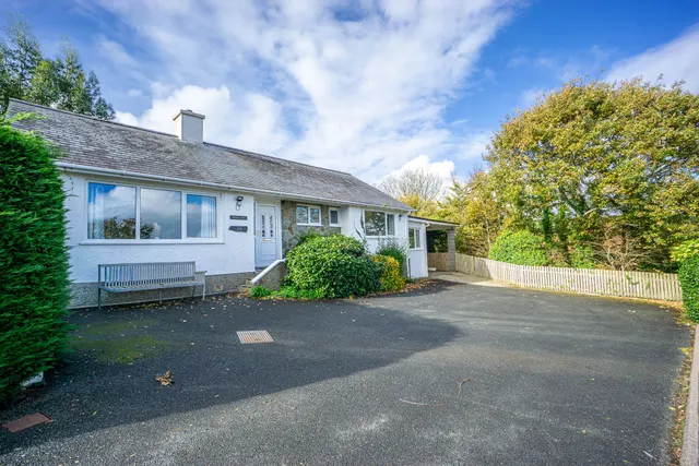 15, Maes Awel, Abersoch, Pwllheli, Gwynedd, LL53 7HS, photo 1