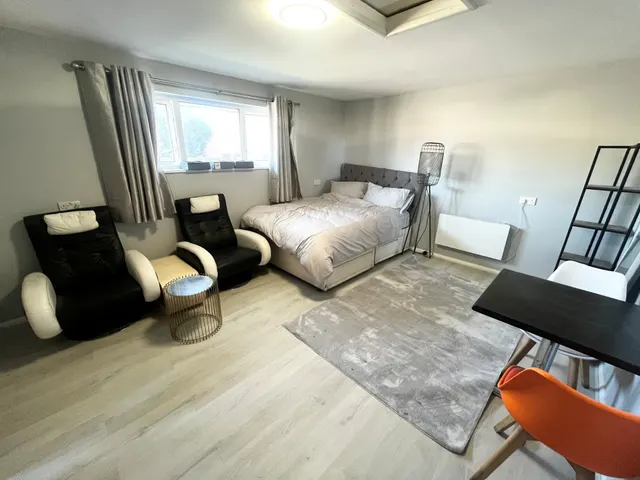 Brixey Road, Poole, BH12, photo 1