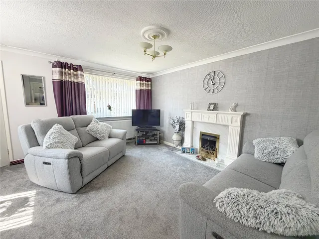 Cherwell Avenue, Heywood, OL10, photo 3