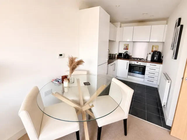 Newfoundland Way, Portishead, BS20, photo 3
