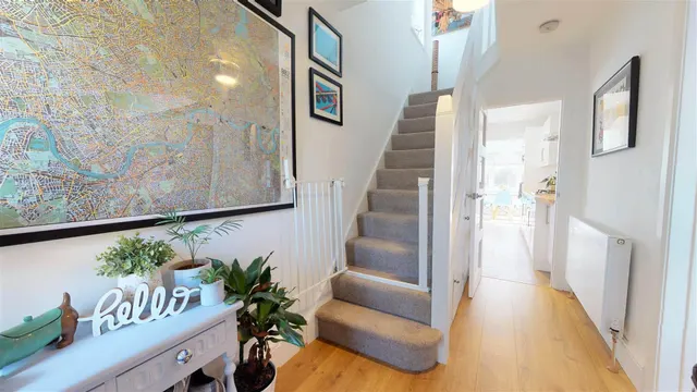 Valley Hill, Loughton, photo 1