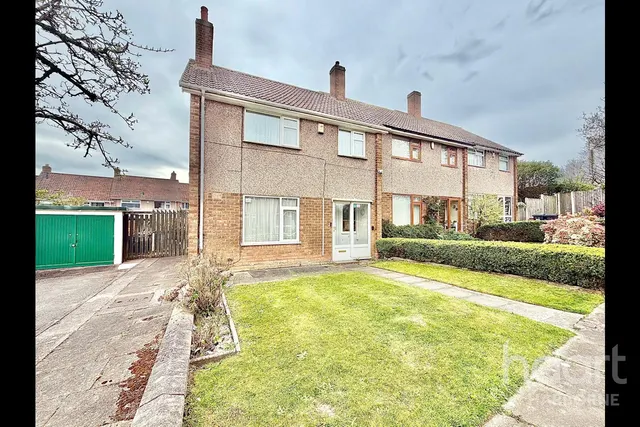 Peach Ley Road, B29, photo 1