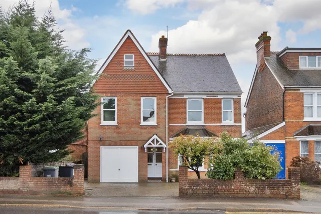 Tonbridge Road, Hildenborough, photo 2