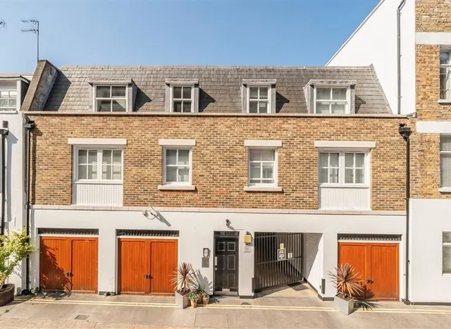 Brook Mews North, Hyde Park, W2, photo 1