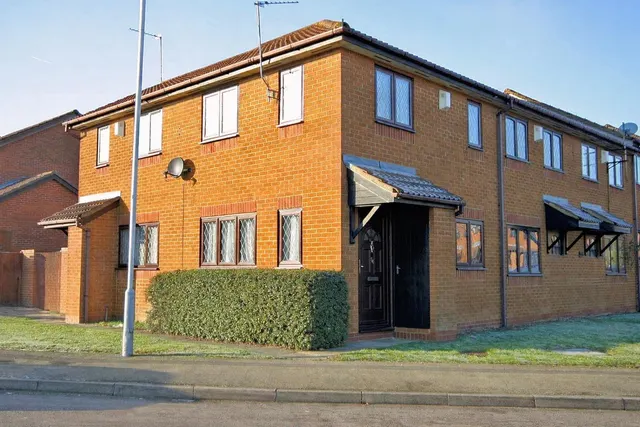 Dexter Close, Barton Hills, Luton, Bedfordshire LU3 4DY, photo 1