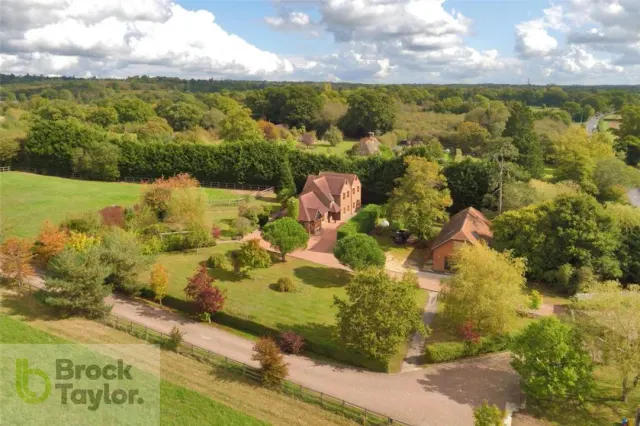 Cowfold Road, Bolney, RH17, photo 1