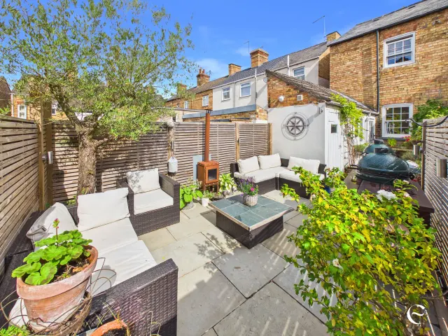 Photo 2 — Radcliffe Road, Stamford, PE9 1AU