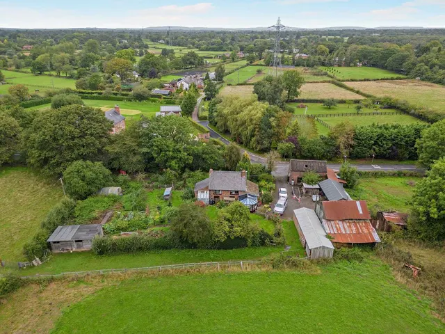 Knutsford Road, Alderley Edge, SK9, photo 1