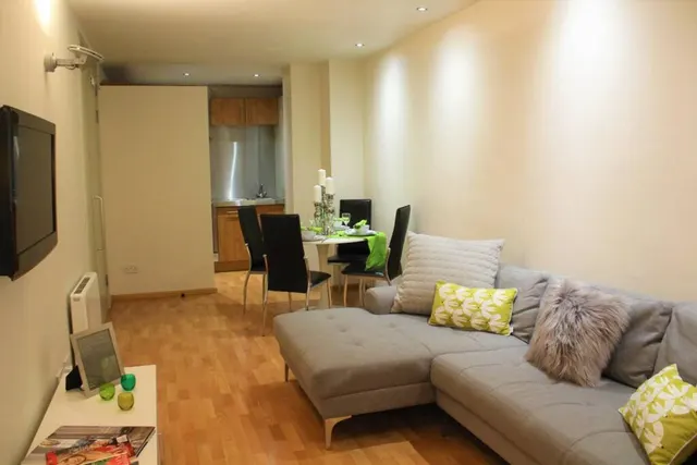 Central Street, London -, EC1V, photo 1