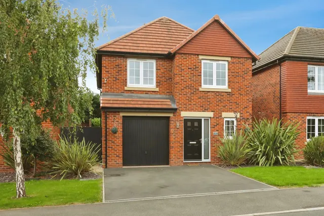 Canyon Meadow, Creswell, S80, photo 1