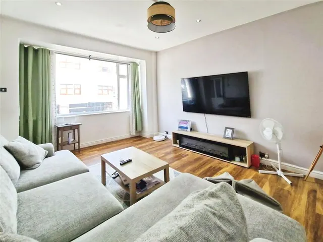 Wesley Street, Atherton, M46, photo 2