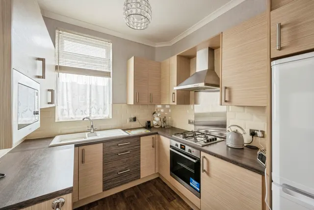 Manvers Road, Mexborough, photo 1