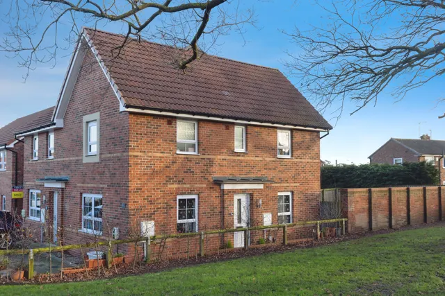 Greenside Close, Harrogate, HG1, photo 3