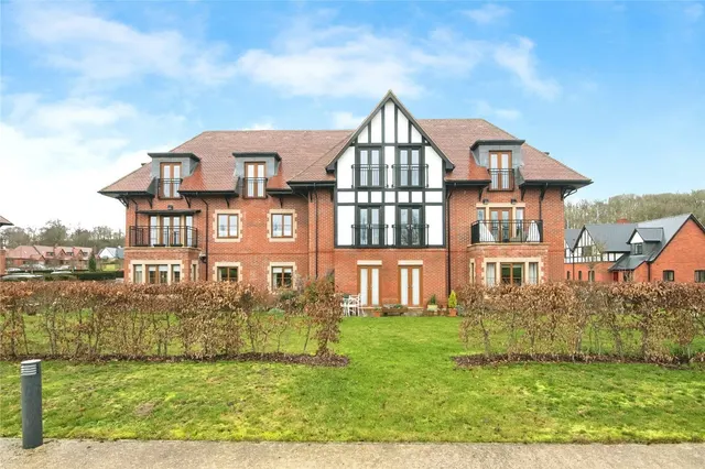 Woodland Drive, Great Alne, B49, photo 1