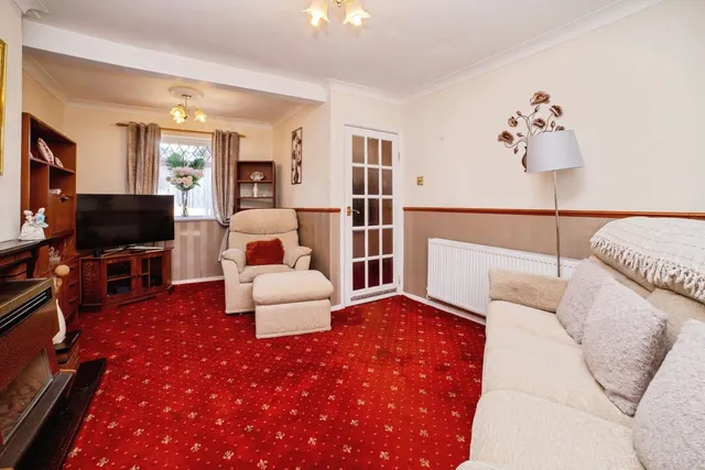 Photo 3 — Prior Close, Sutton-in-Ashfield, Nottinghamshire, NG17