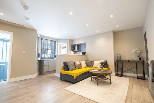 Stratford Road, Kensington, W8, photo 1