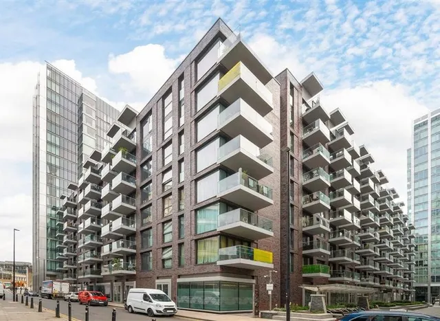 Alie Street, Aldgate East, E1, photo 1