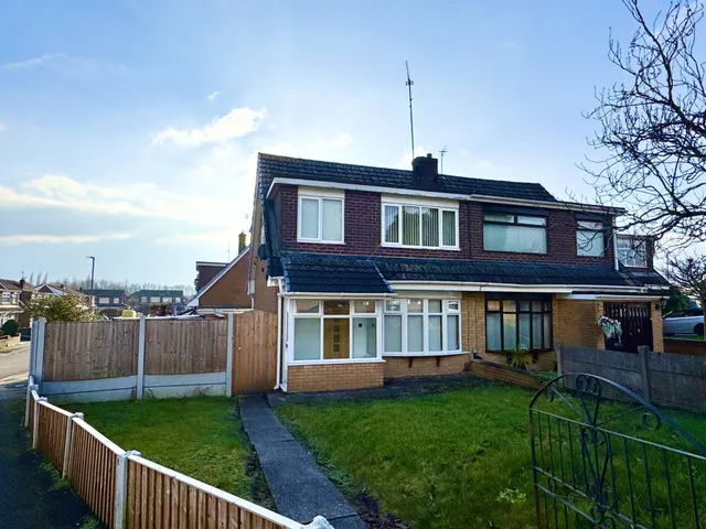 Markfield Crescent, St Helens, photo 3