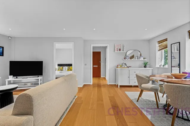 Riverside Court, Blackheath, SE3, photo 2