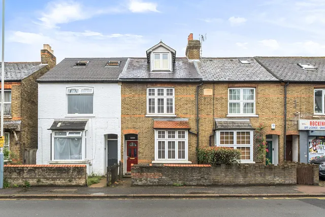 Photo 3 — Rockingham Road, Uxbridge, UB8