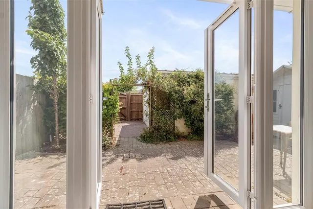 Photo 3 — Beehive Lane, Ferring, Ferring Worthing