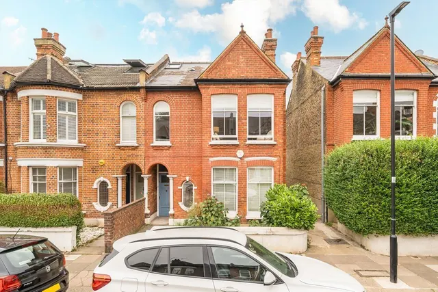 Haverhill Road, SW12, photo 1