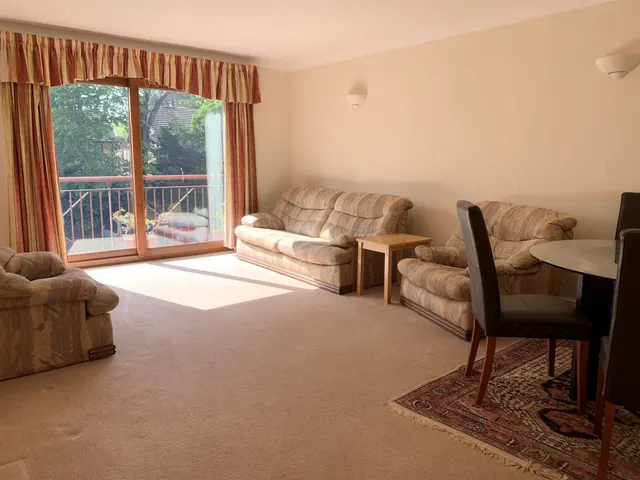 Photo 3 — The Ridgeway, Enfield