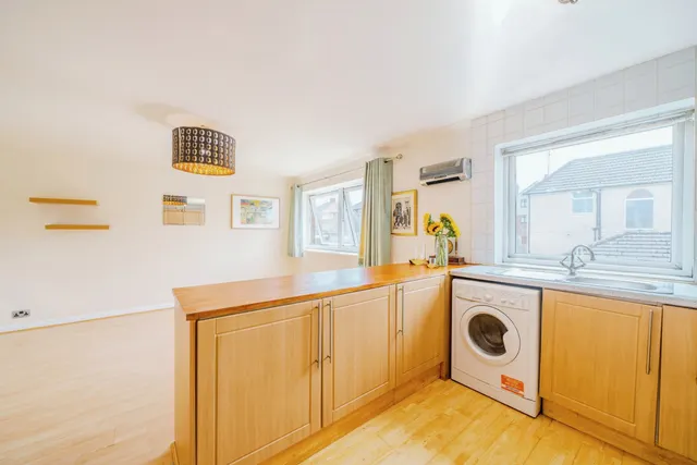 Photo 3 — Glebelands Road, Filton, Bristol, Gloucestershire, BS34