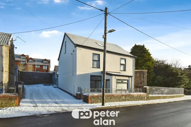Pantyscallog Houses Merthyr Tydfil, CF48, photo 2