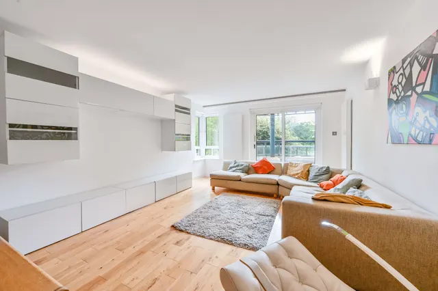 1 Nuffield Lodge, Admiral Walk, London, photo 1