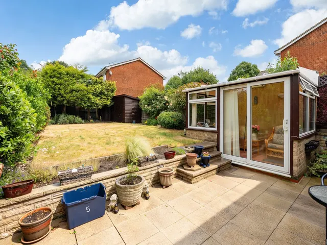 Photo 3 — Wickenfields, Ware, SG12 0XH