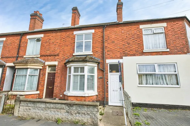 Calais Road, Burton-On-Trent, DE13, photo 1