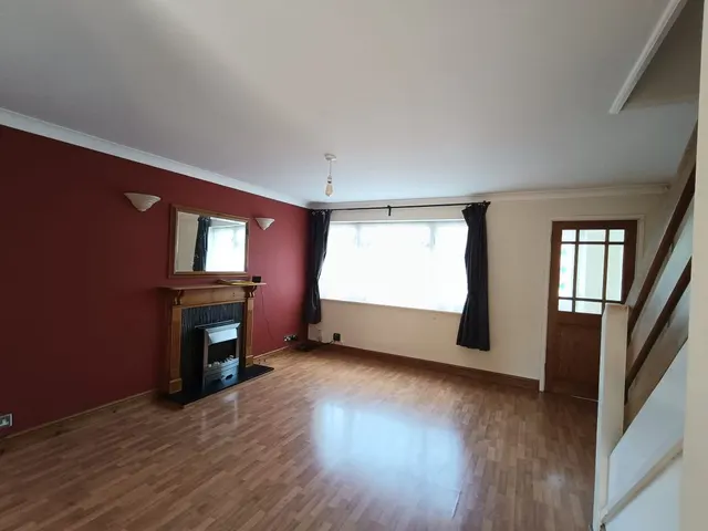 Photo 3 — Tintern Road, Crawley