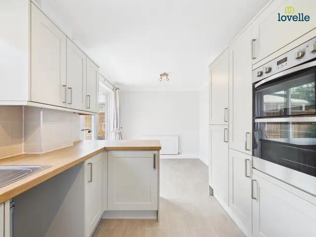 Lincoln Road, Dunholme, LN2, photo 3