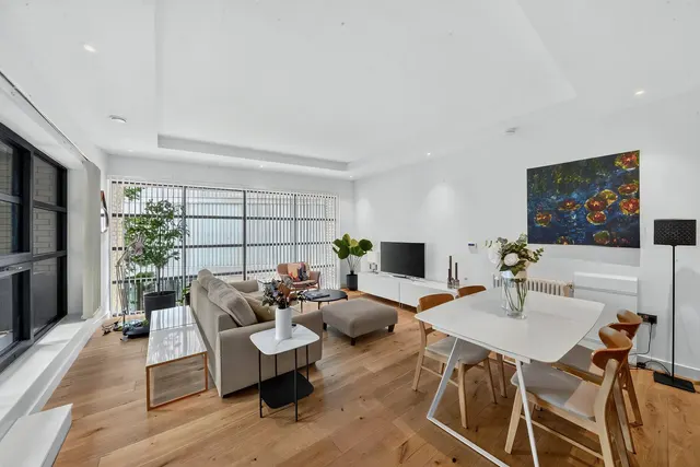 Astell House, 35, Lyell Street, City Island, London, E14, photo 1