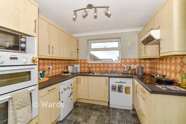 Valebrook Close, Folkestone, CT20, photo 3
