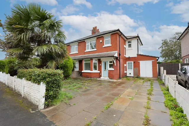 Marlborough Avenue, Wigan, photo 1