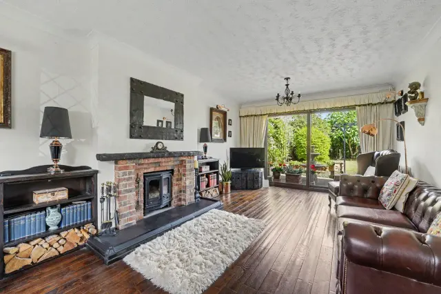 Kings Pond Close, Dunton, SG18, photo 3
