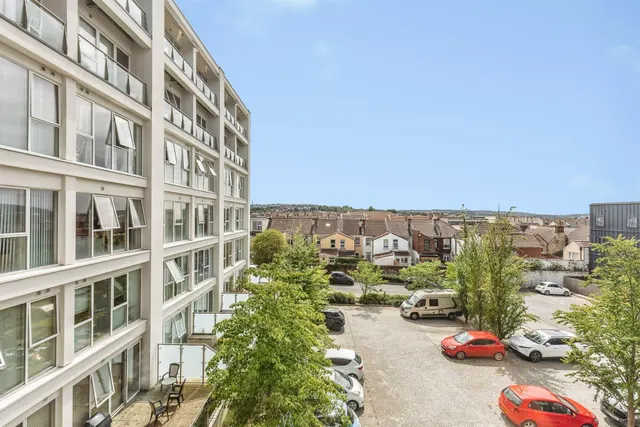 Skypark Road, Bristol, photo 1