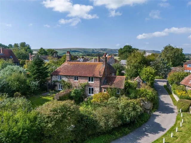 3 bedroom house, The Street, Rodmell