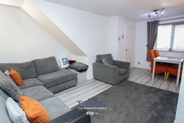 Photo 2 — Mallard Drive, Oldbury, B69 4QU