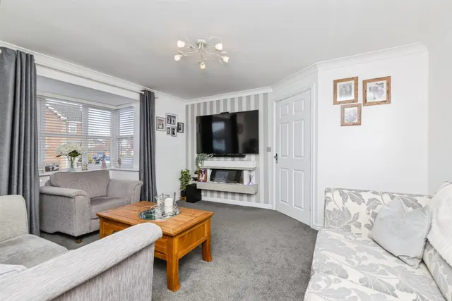 Photo 2 — Cottingham Grove, Thornley, DURHAM