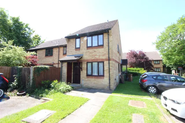Boscombe Road, WORCESTER PARK, Surrey, Worcester Park, KT48PJ, photo 1