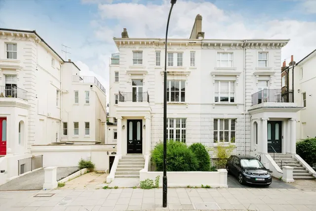 Buckland Crescent, London, NW3, photo 3