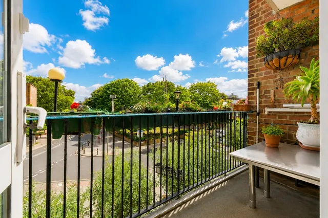 Patmore Estate, London, SW8, photo 2